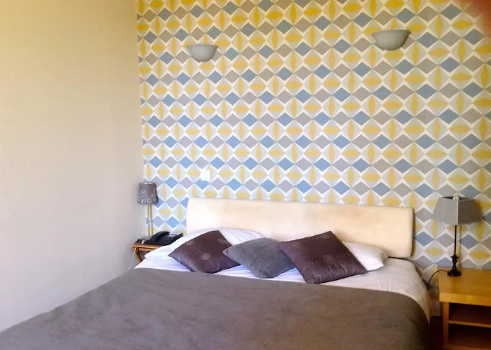 Hotel L'hotel Du Perigord Aubeterre-sur-Dronne